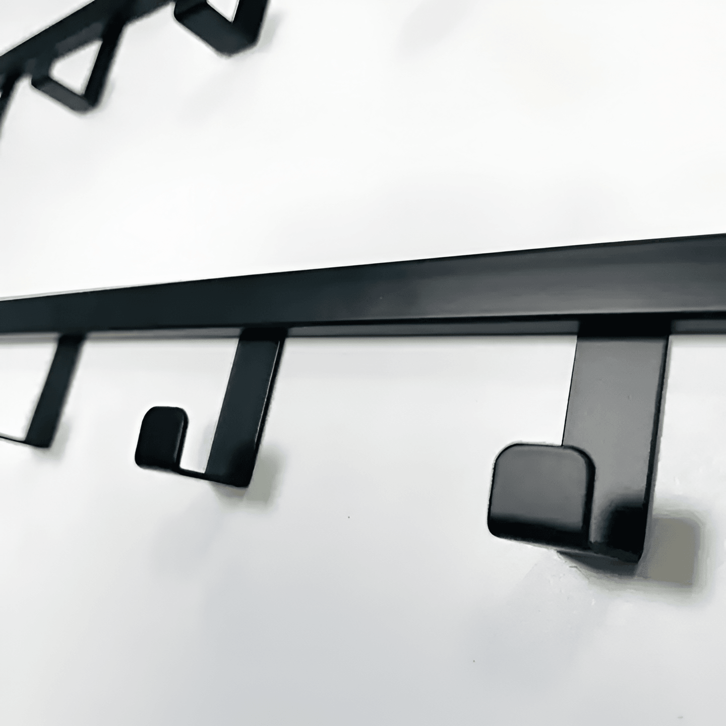 Wandgarderobe 15 Haken – Edelstahl – 80 cm – Schwarz matt | TOJ Living